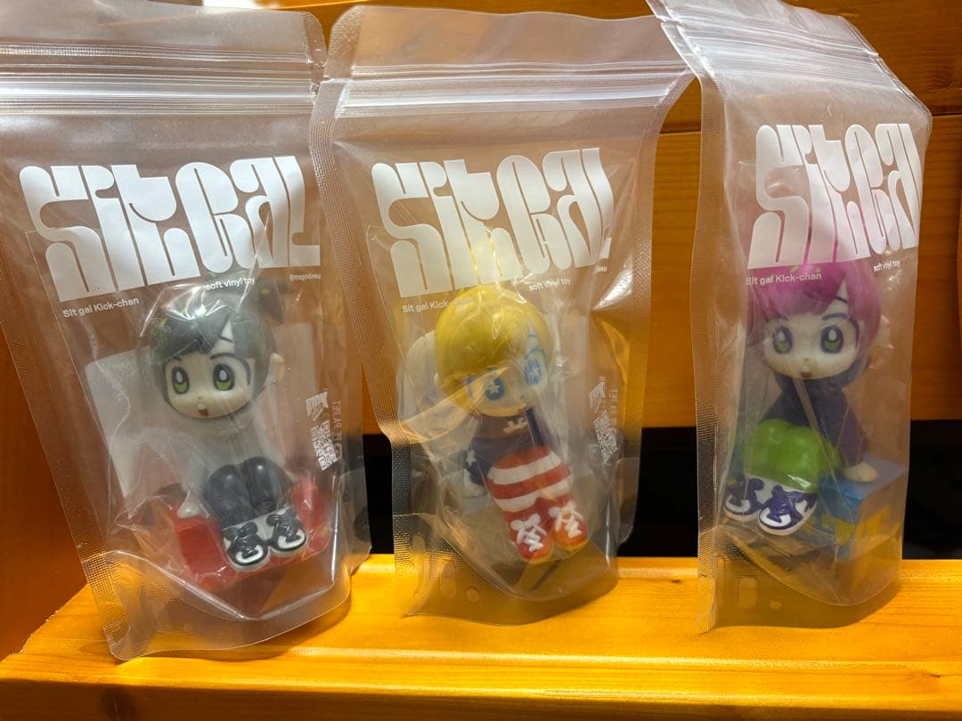 まごちゃん　Sit Gal KICKちゃん　ソフビ　フィギュア　三体セット
