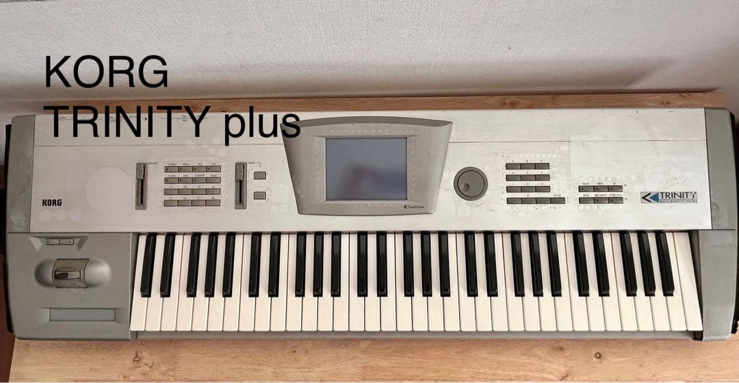 KORG TRINITY PLUS トリニティ　シンセサイザー