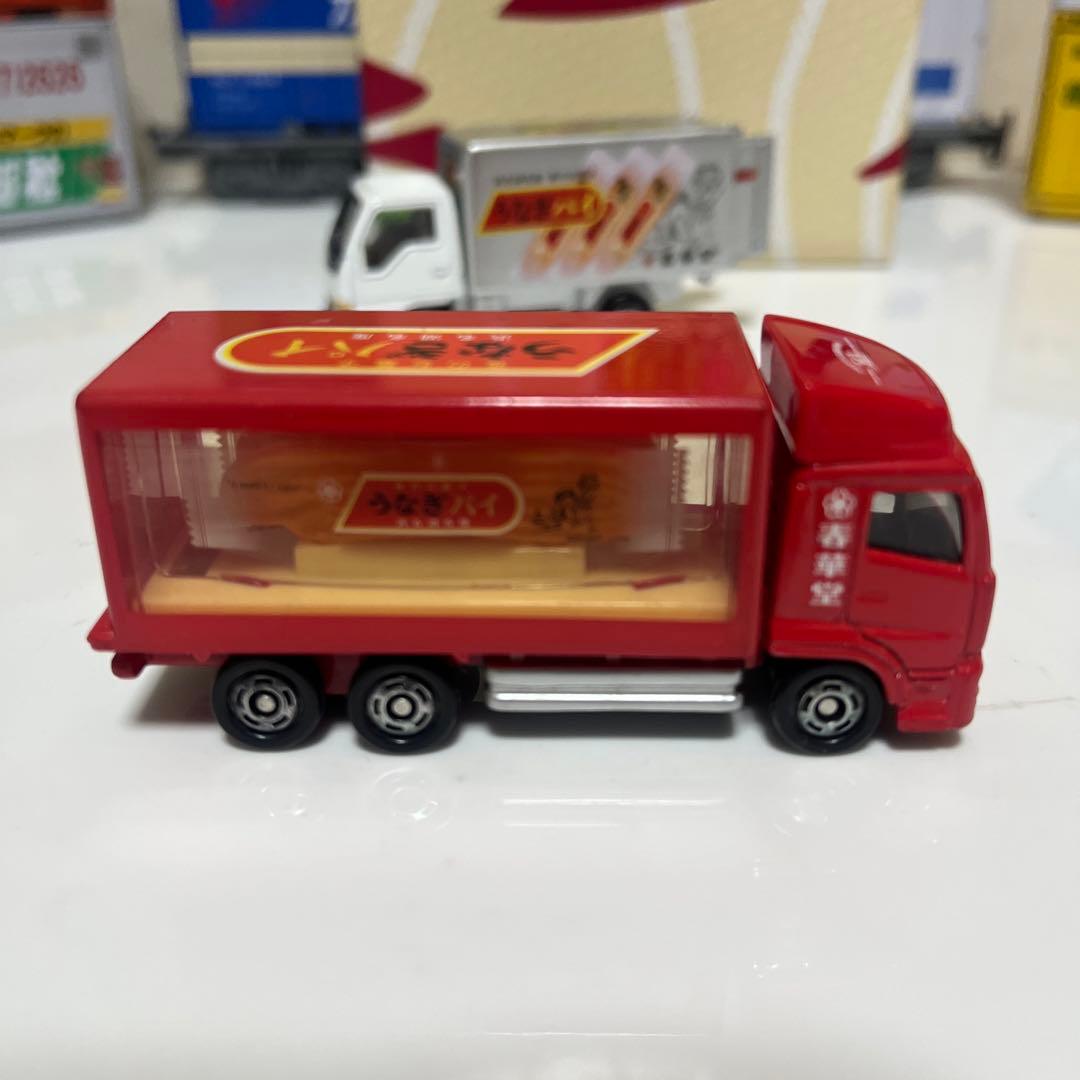 トミカ　春華堂配送車２台