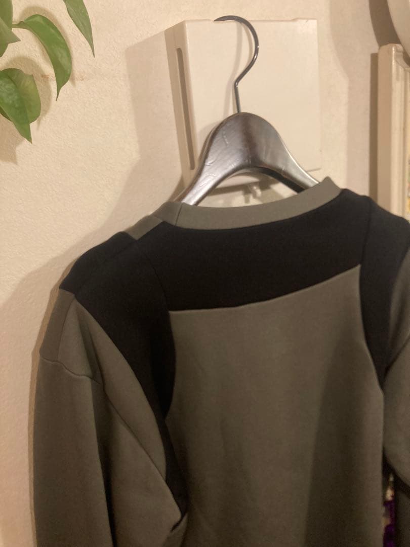 新品タグ付ennerre トレーナー　高品質カジュアルライン