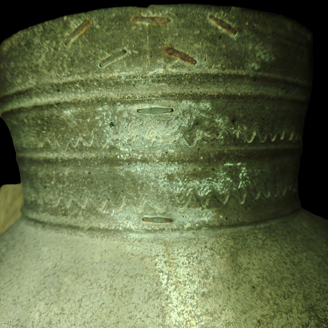 朝鮮　新羅　須恵器　台付長頸壺　5世紀