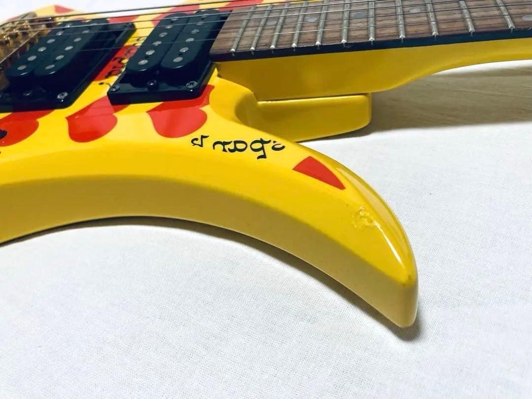 BURNY YH-JR hideモデル アンプ内蔵 モッキンバード ギター