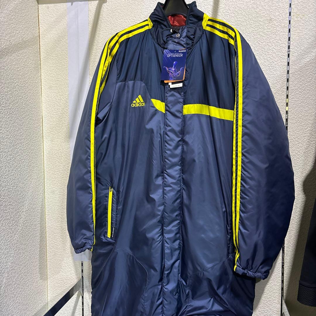 アディダスベンチコートTIRO新品Ｏサイズ