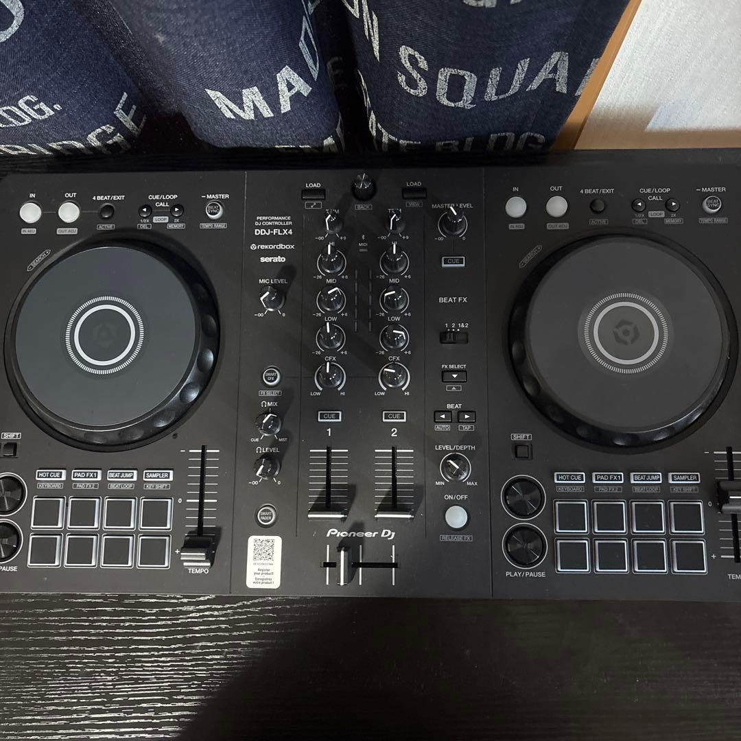 DJコントローラーDDJ-FLX4