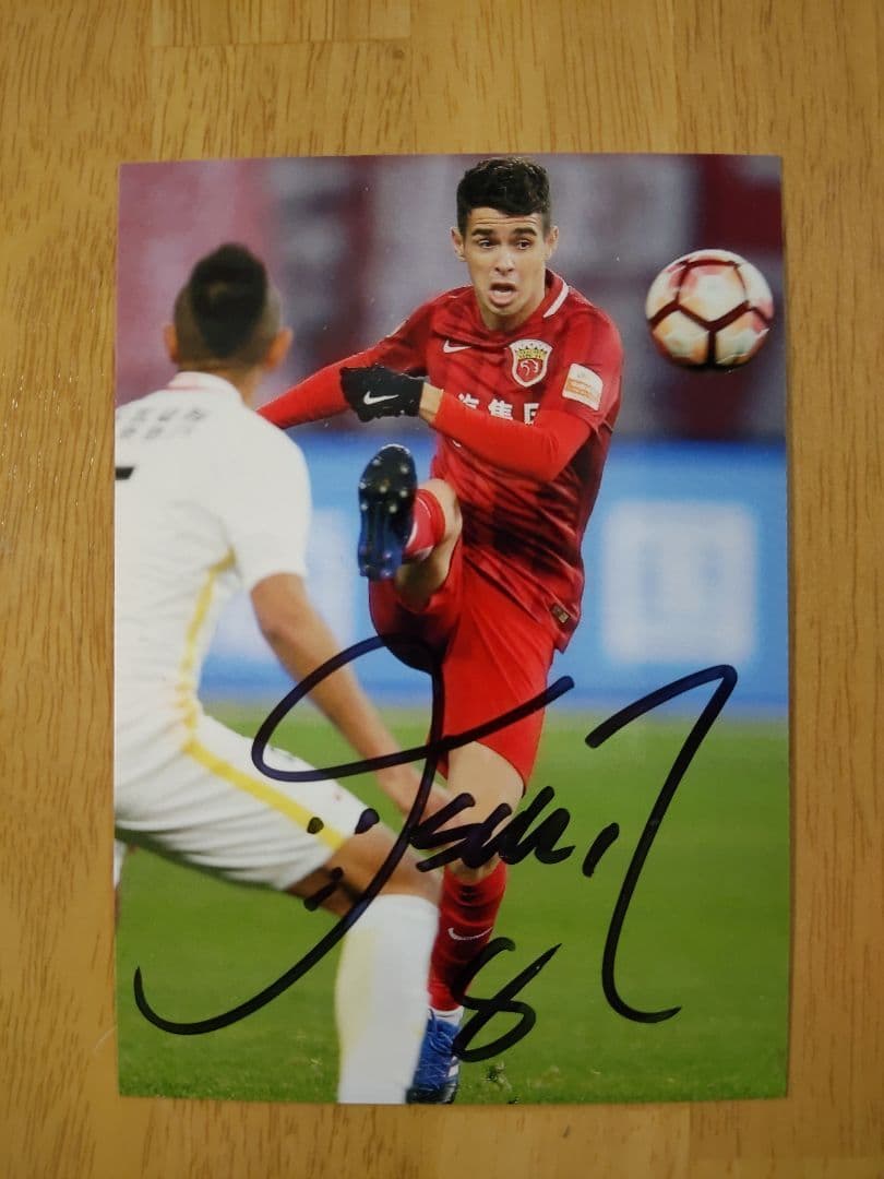 上海上港 上海海港 オスカル 直筆サイン写真 中国 チェルシー ブラジル代表