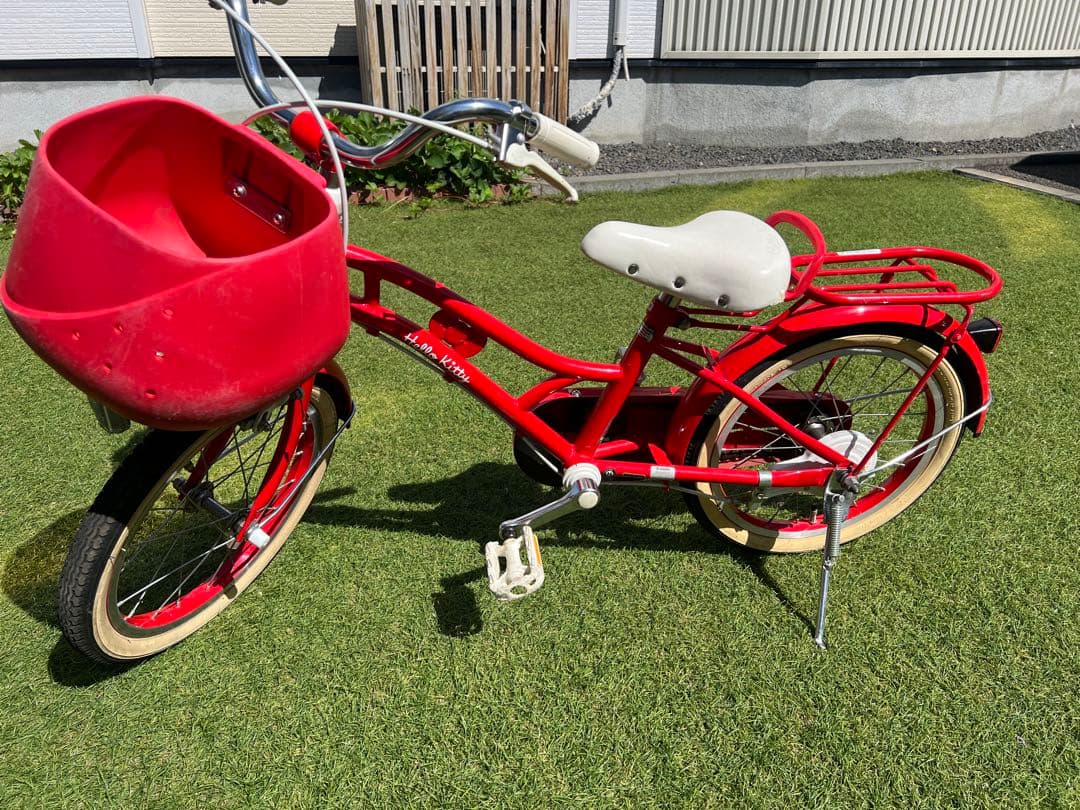 茶碗蒸し 16インチ　ハローキティ 子供用自転車 赤　補助輪付き