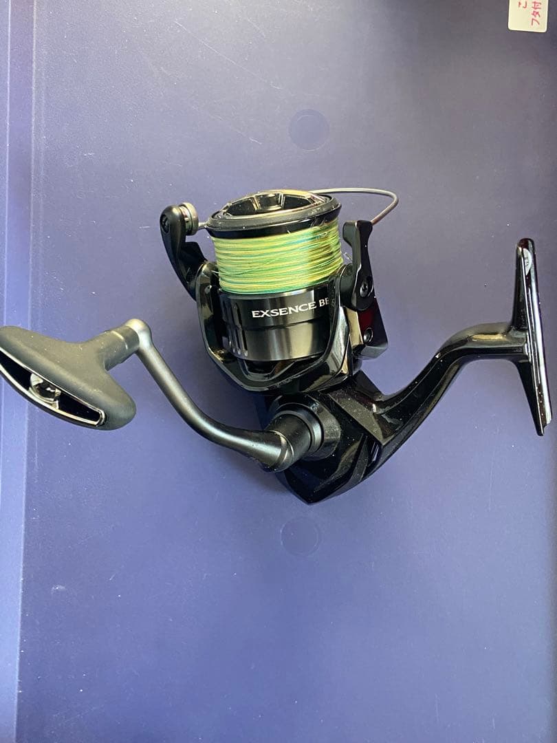 ２回使用のみ！箱付き　シマノ24EXSENCE 3000MHG スピニングリール
