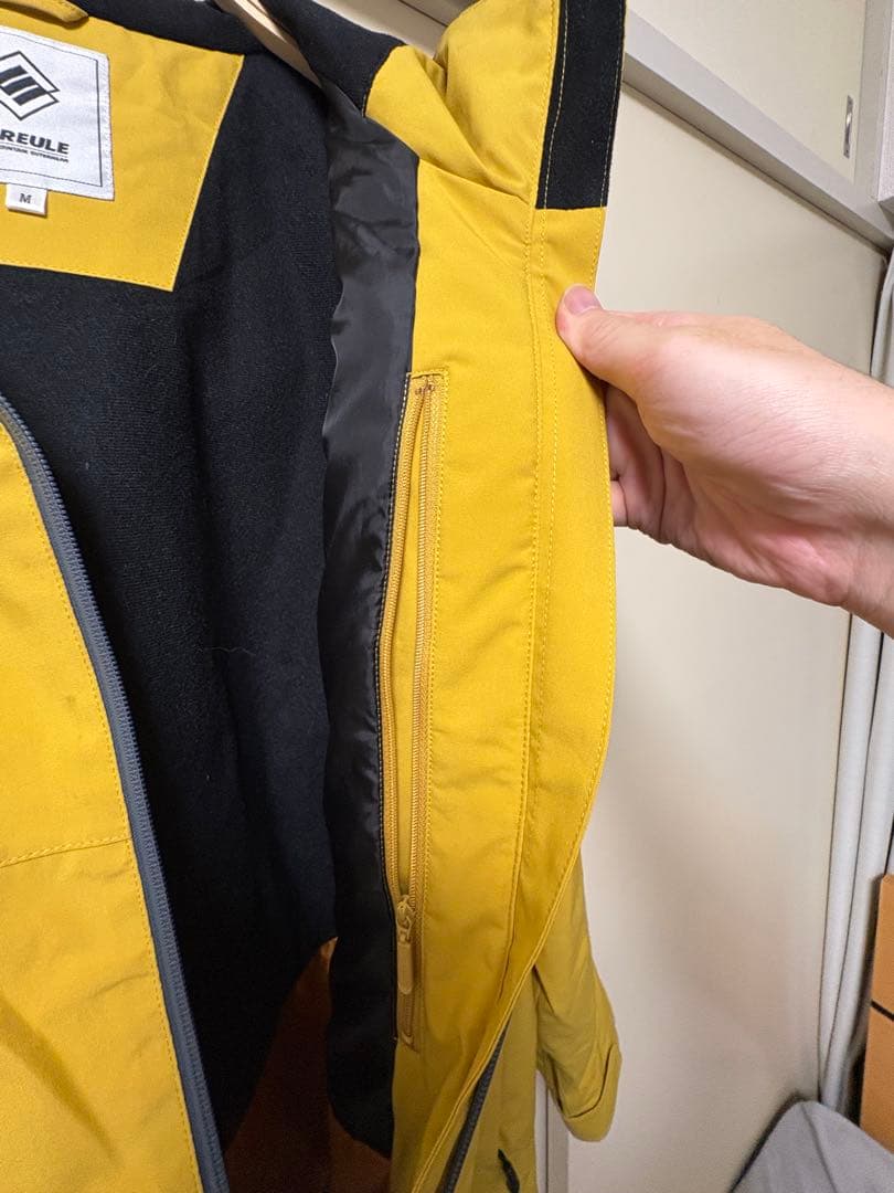 【値下げ】STREULE スノーボード・スキージャケット Mサイズ イエロー
