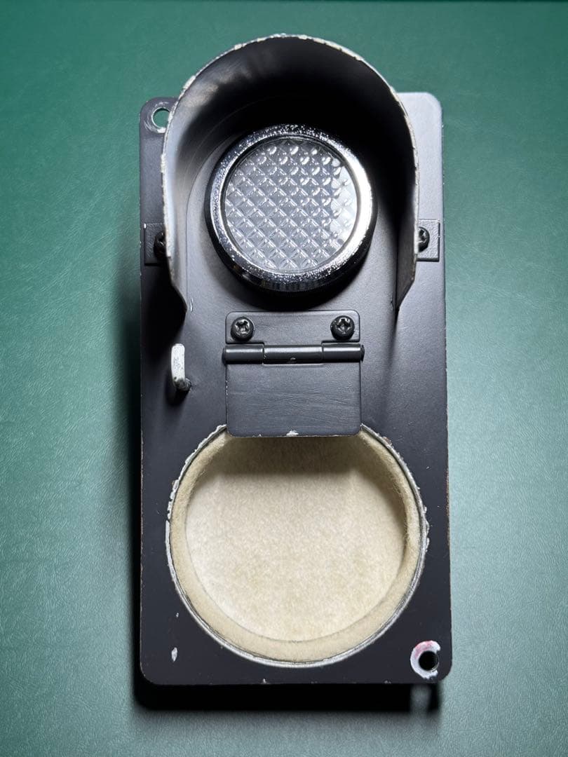 鉄道部品 鉄道廃品 閉じめ知らせ灯・懐中時計置き・鉄道時計置き