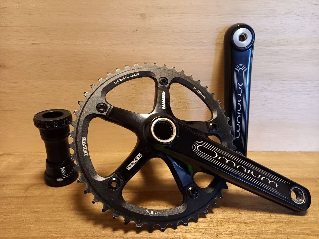 Omunium オムニウム ピスト sugino 75 チネリ