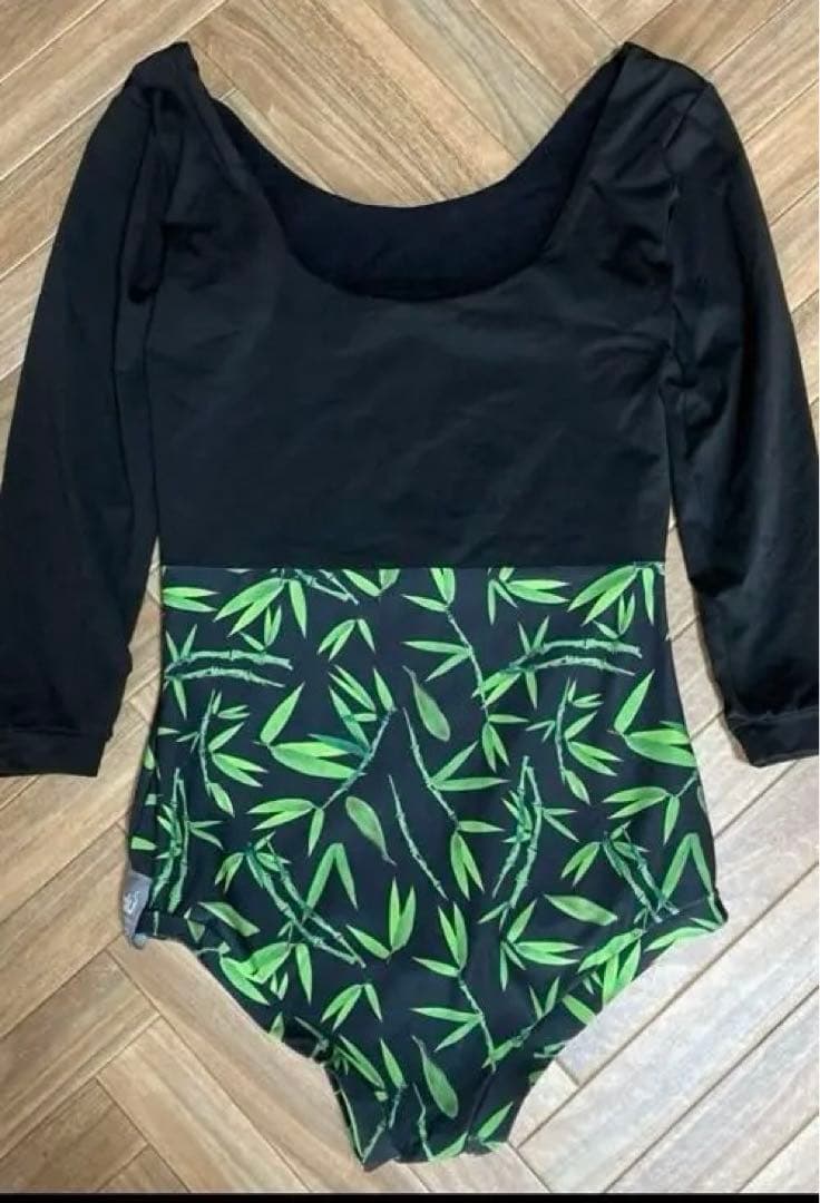 adaluサーフスーツ