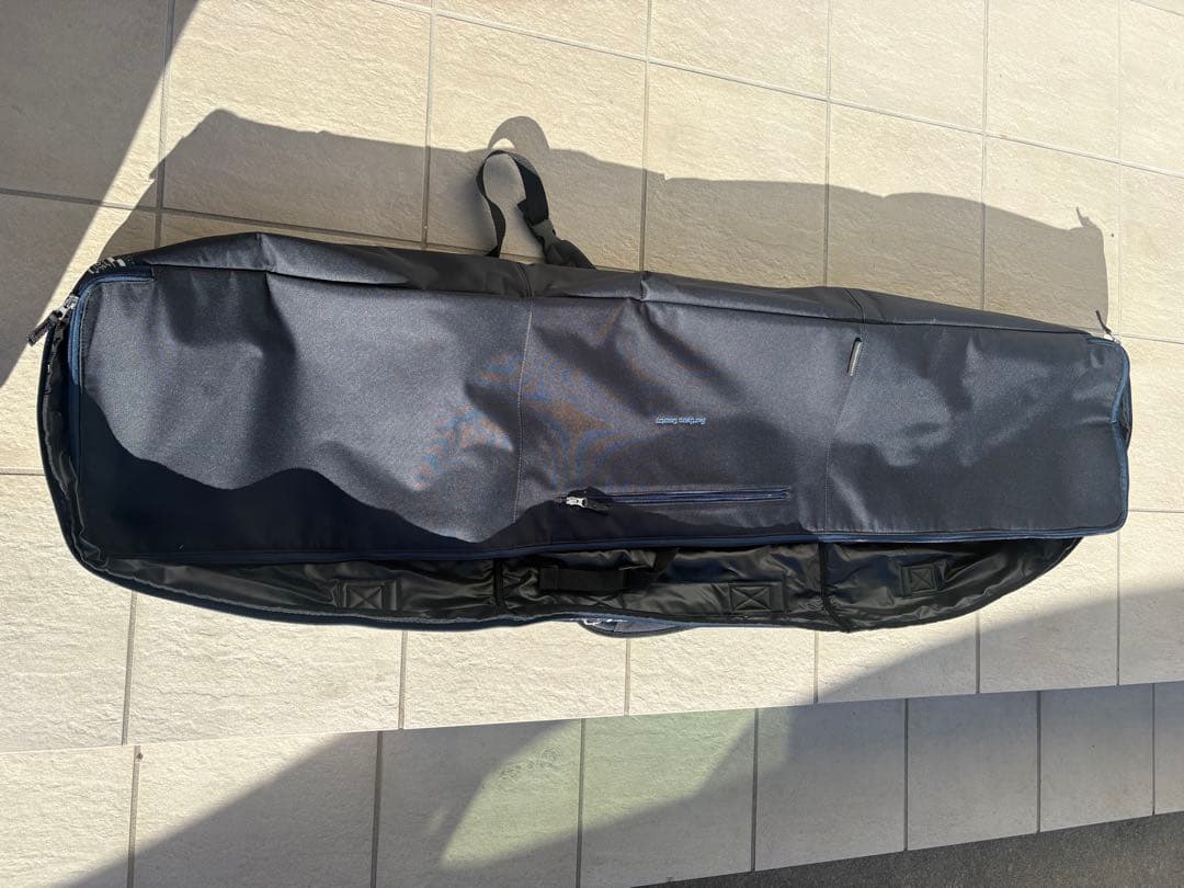 美品　スノーボード ケース　144㎝　リュック型