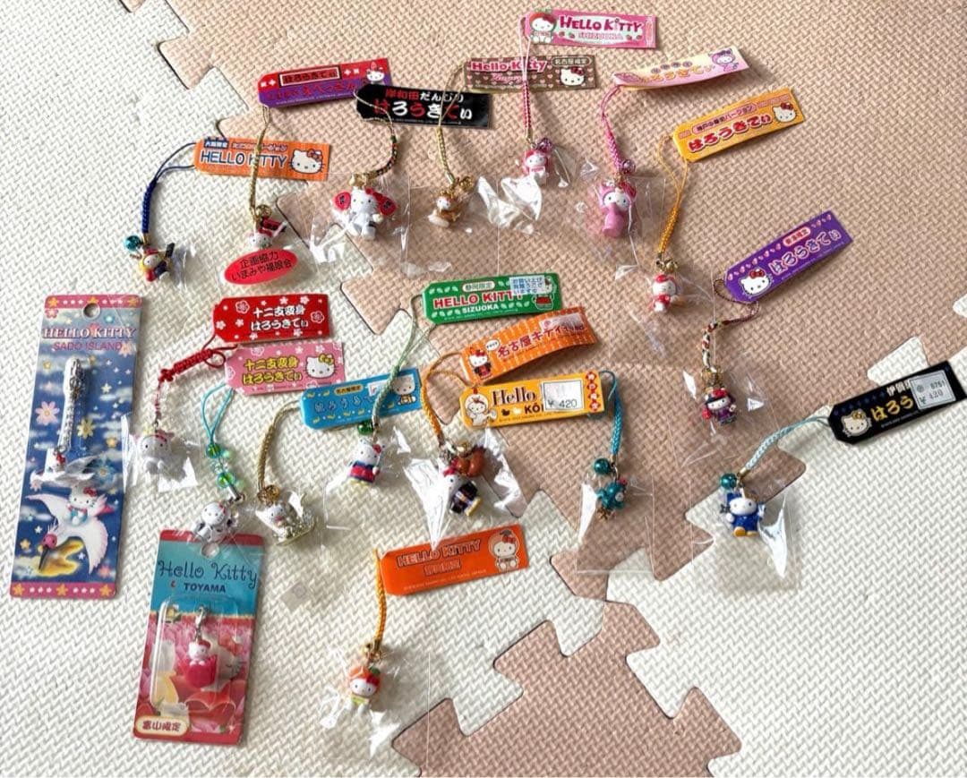 【まとめ売り】ハローキティ ご当地 キーホルダー ストラップ セット 18個