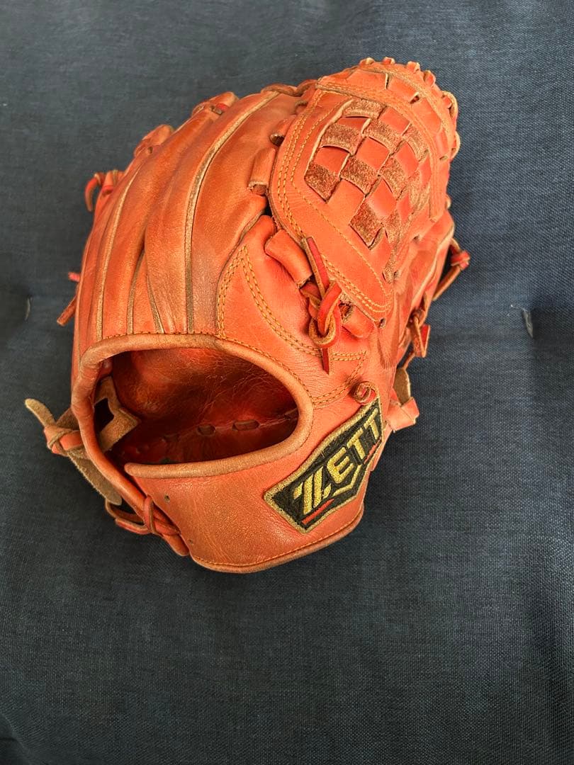 源田壮亮モデル ZETT プロステイタス 一般軟式用内野手グラブ