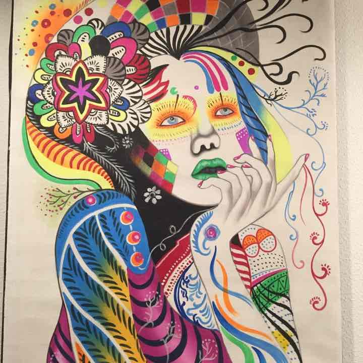 カラフルな女性の絵