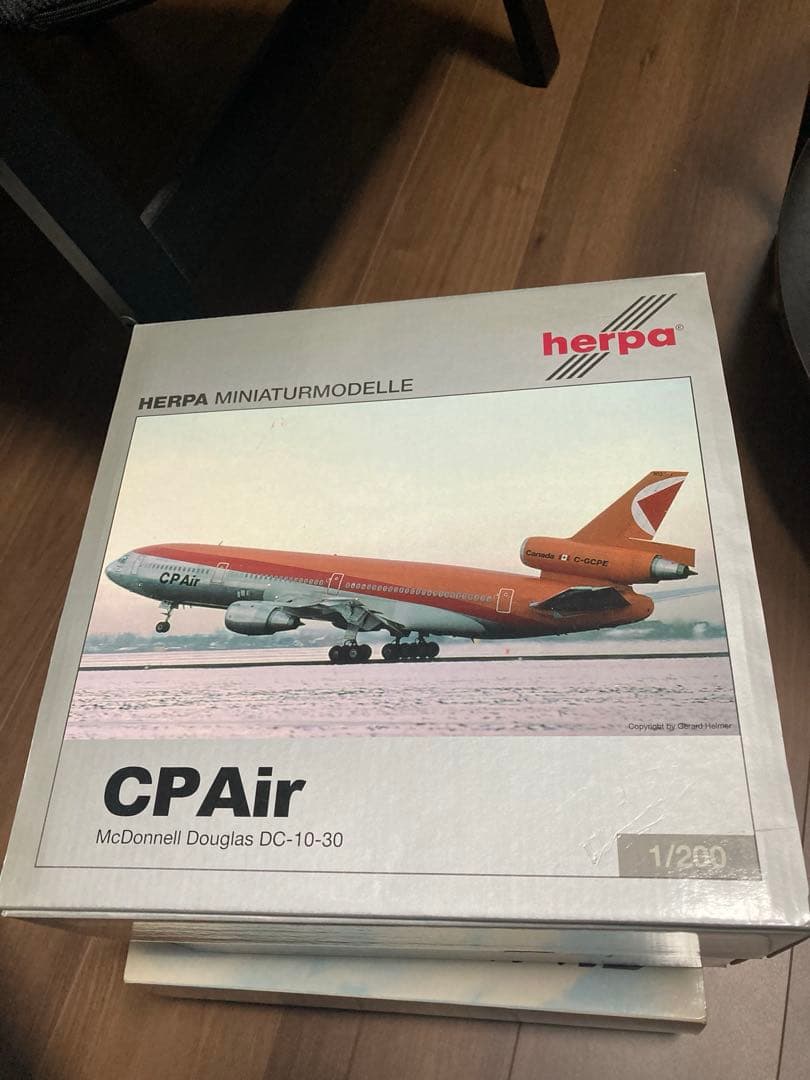 1/200 CP Air DC-10 航空機モデル オレンジ