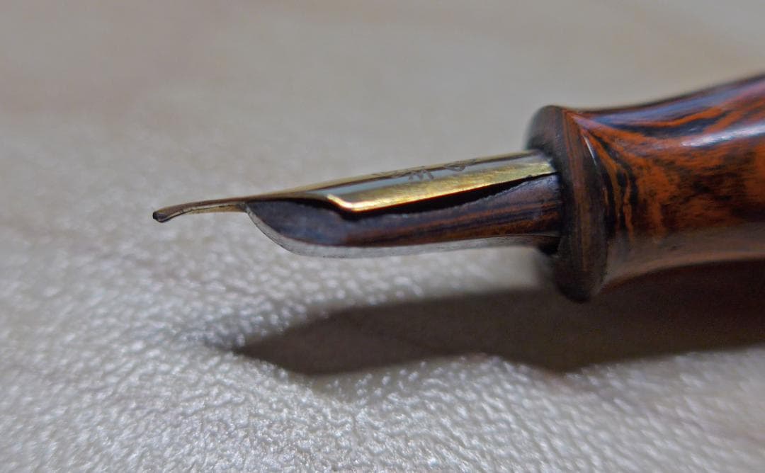 KAWECO　エボナイト万年筆