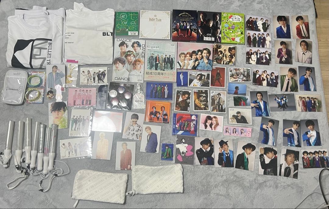 超特急　DVD 写真 CD ペンライト など　127点セット