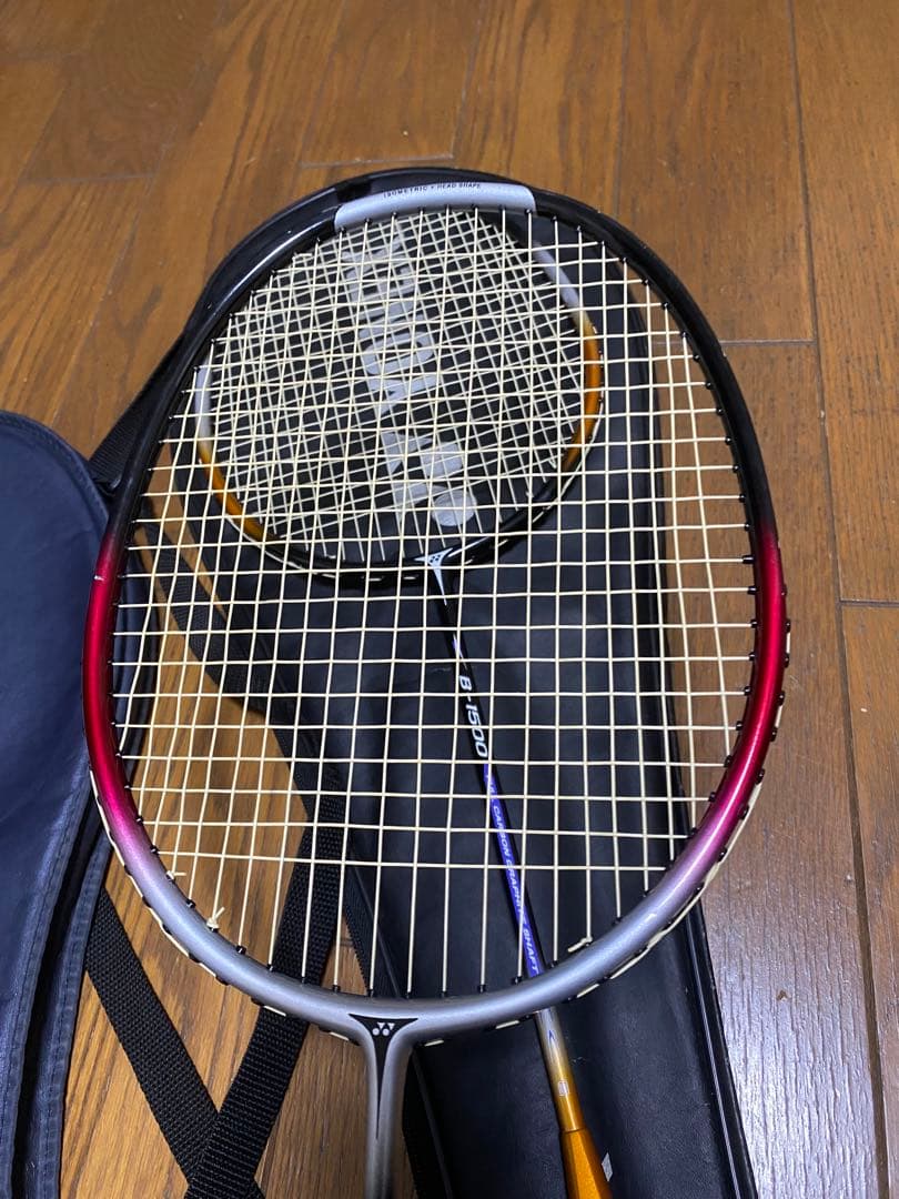 YONEX バドミントンラケット 2本セット