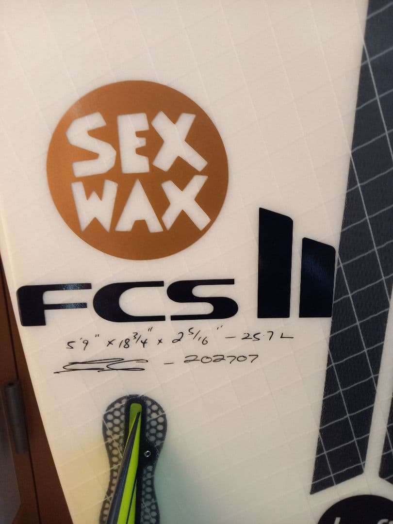 ＪＳ surfboard ＡＩＲ１７Ｘ hyfi