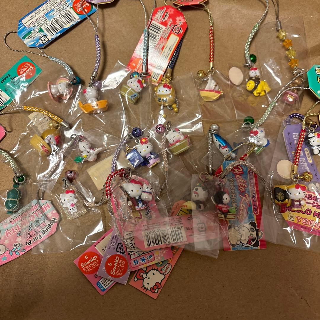 お値引き中！ご当地キティ　根付け　ストラップ　20個セット