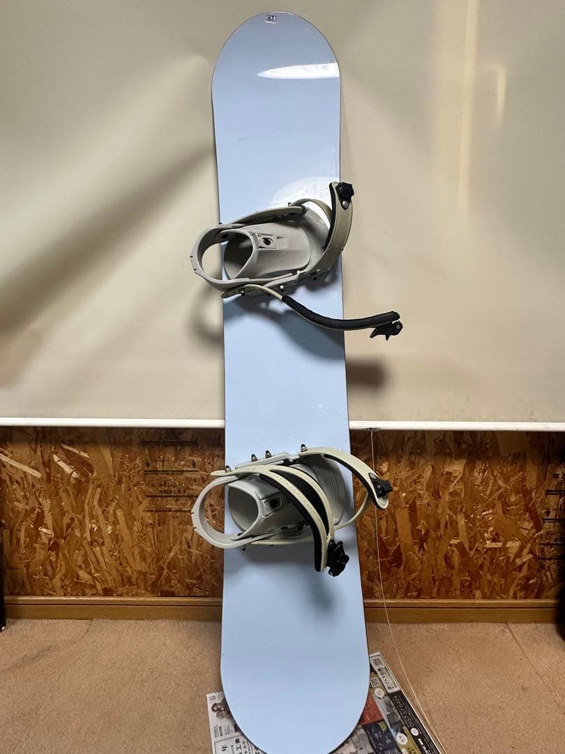 ホワイト スノーボード バインディング付き