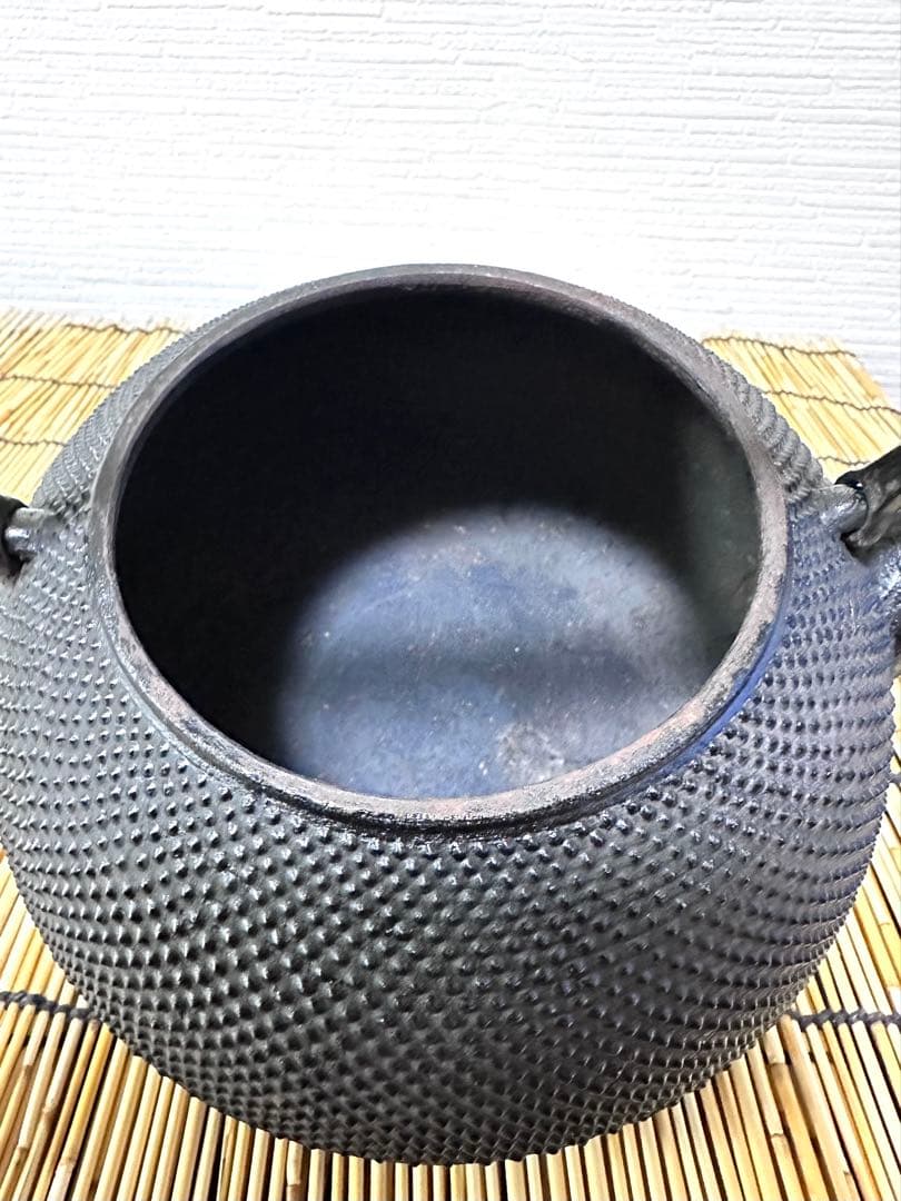 南部釜師造　南部鉄瓶一級合格証付　１５型アラレ　南部鉄瓶　南部鉄器　鉄瓶