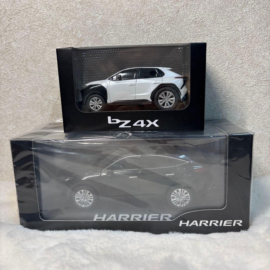 トヨタ ハリアー ミニカー 1/30 ブラック bZ4X プルバックカー セット