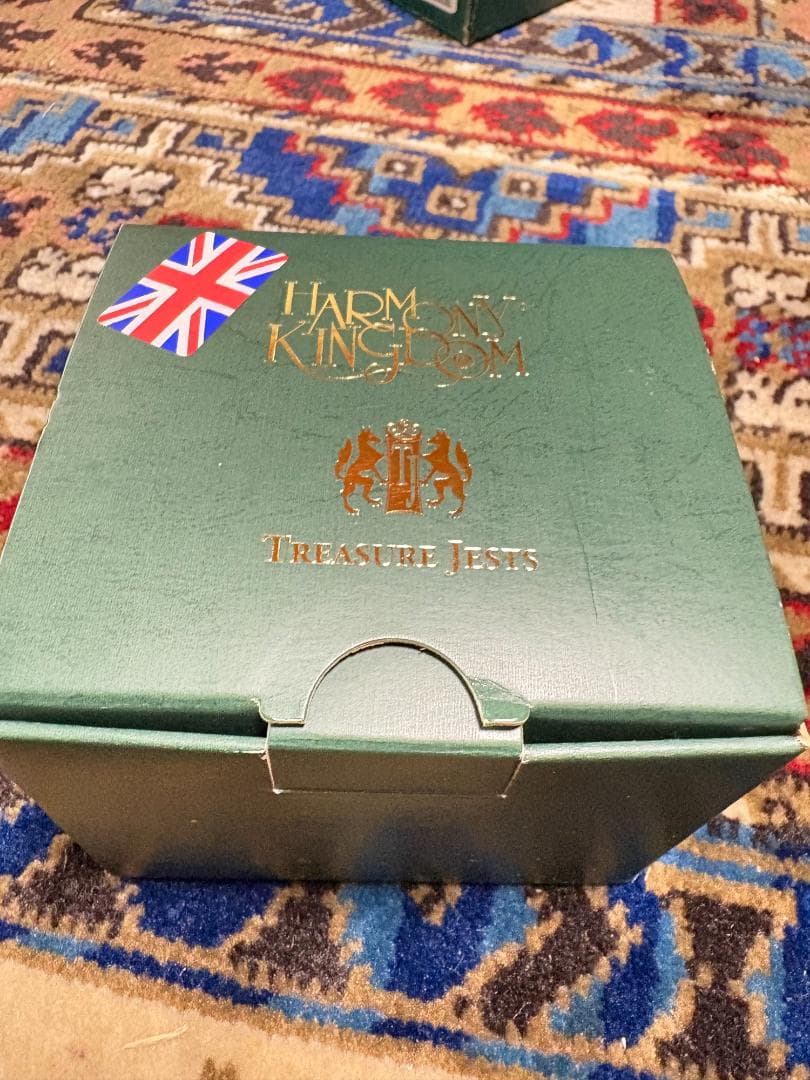 Harmony Kingdom Holy Water トレジャージェスト