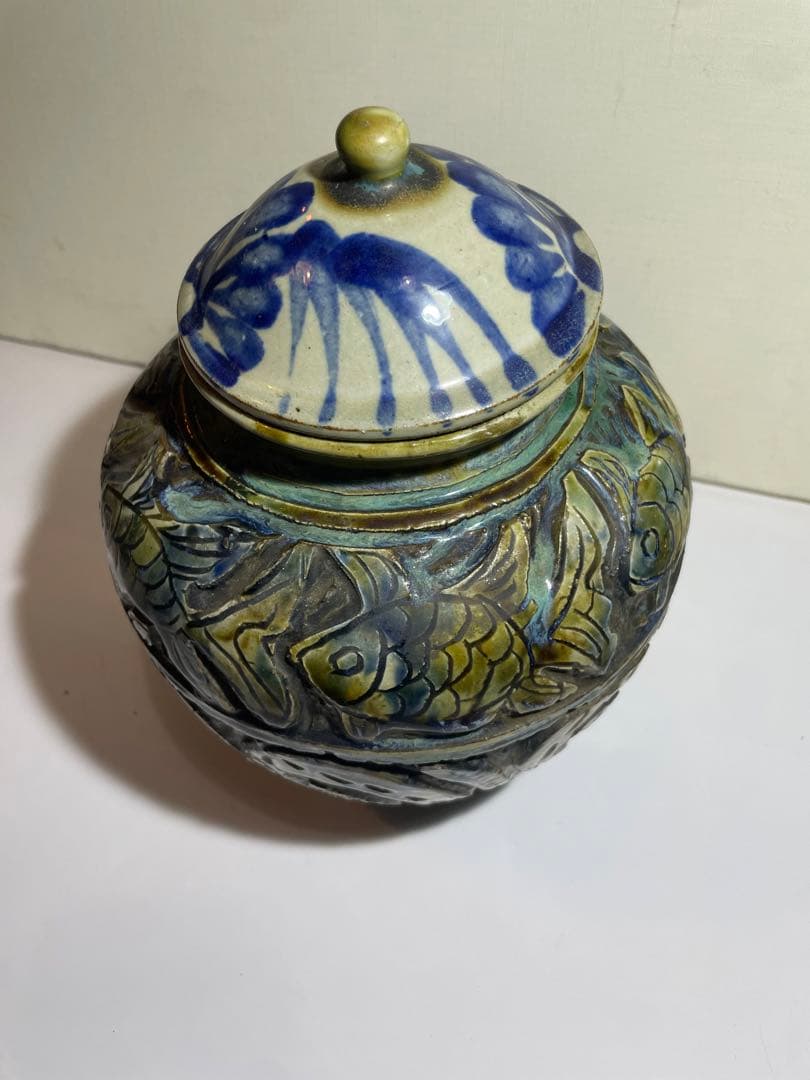 やちむん　琉球　琉球古典焼　かき落とし　壺