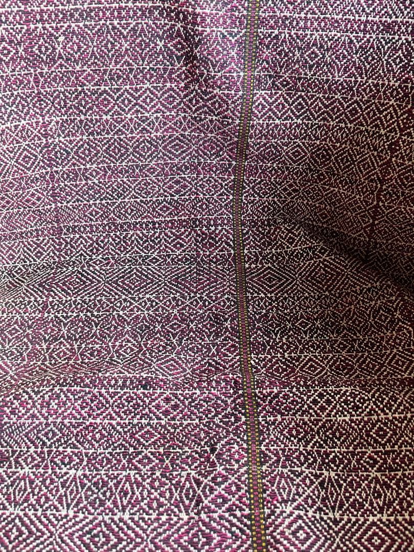 ミャンマー(旧ビルマ) チン族　片面縫い取り織り　肩掛け布　①