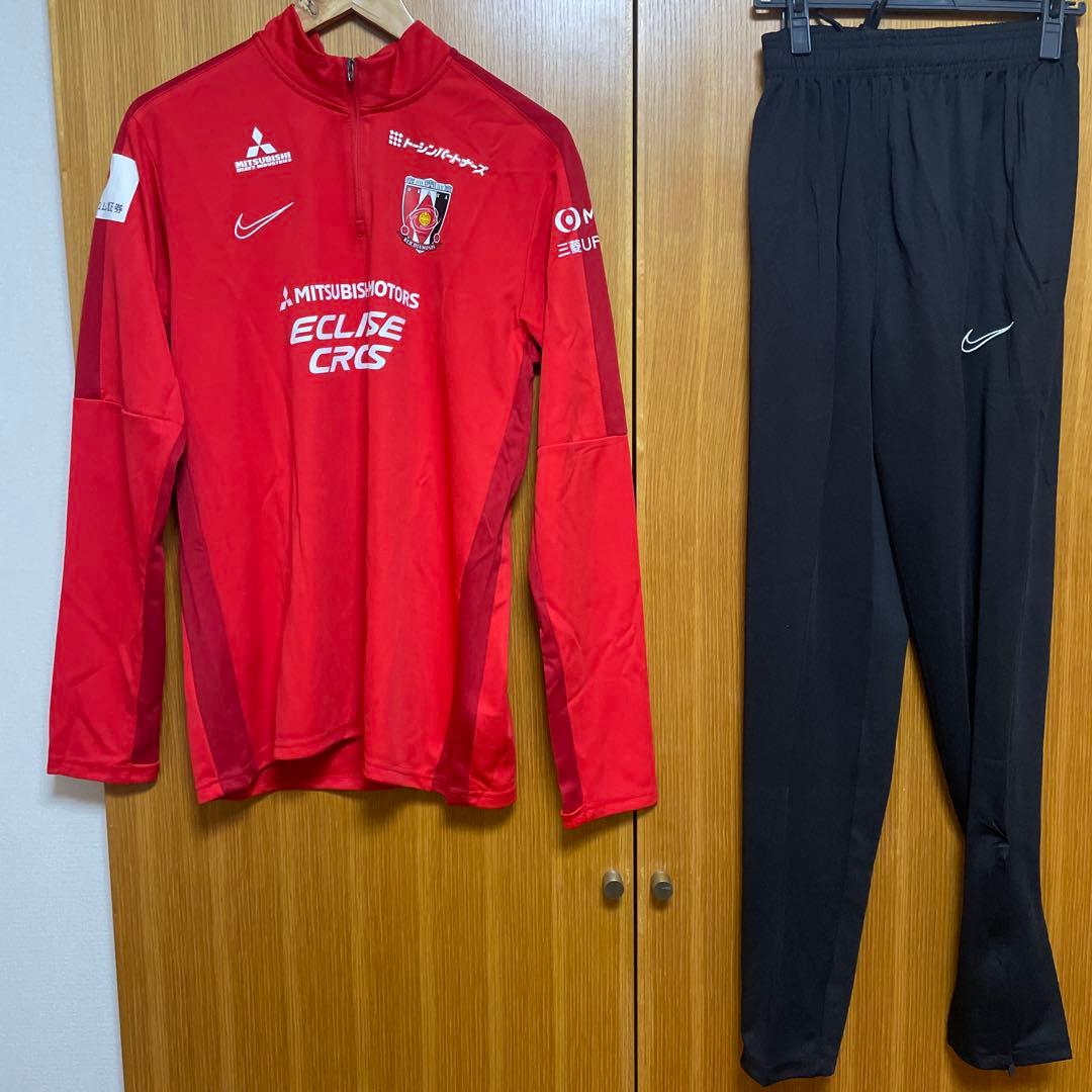 浦和レッズ　トレーニングウェア　Lサイズ