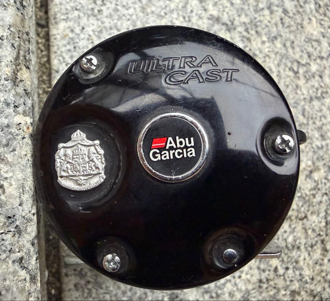 ABU アブガルシア アンバサダー Real2Deal2 UC 4600C 黒