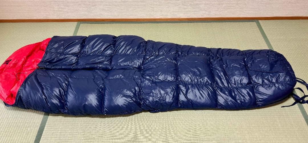 デニムさん専用　ダウンシュラフ （秋＆冬季用）ネイビー/レッド 　天シャン