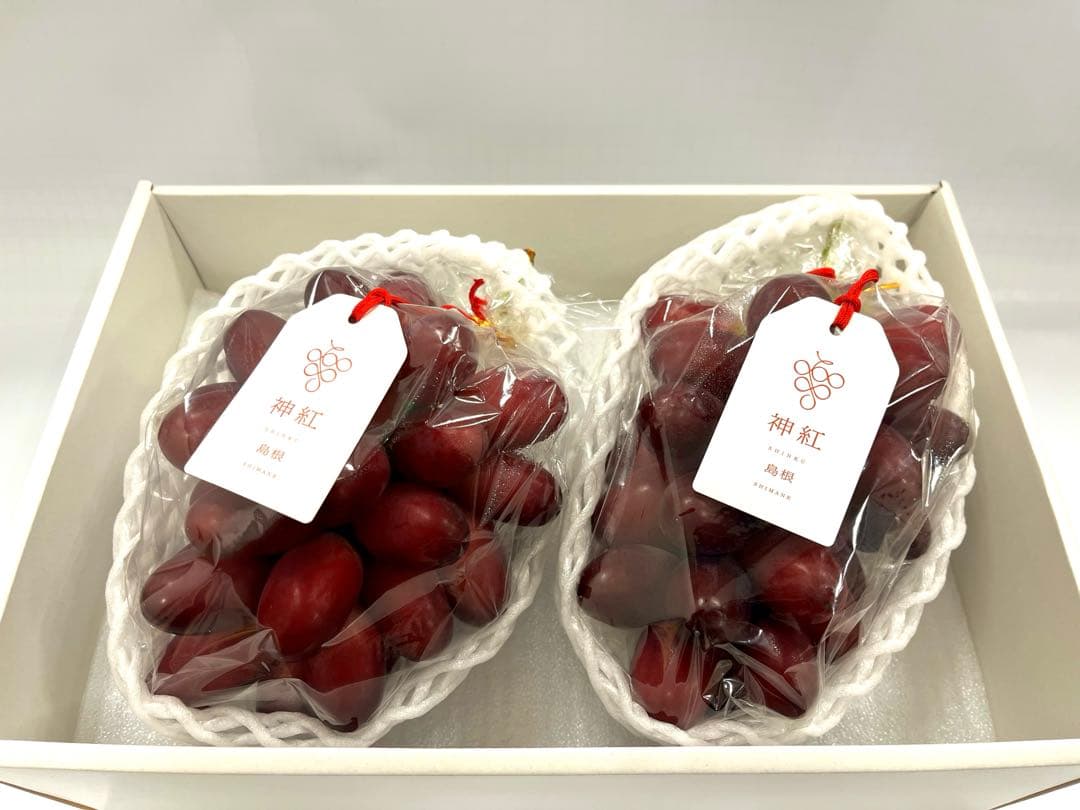 【島根県産】神紅　秀品2房セット