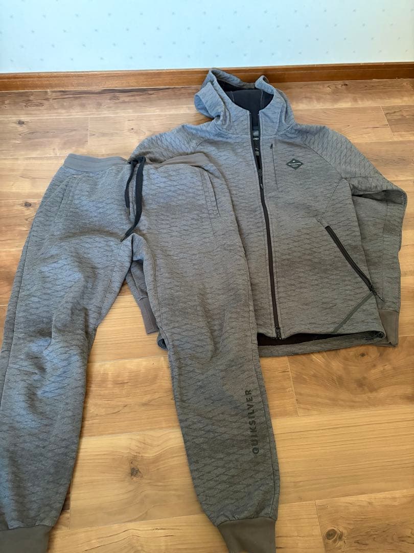 QUICKSILVER ジャージ上下セット Lサイズ グレー