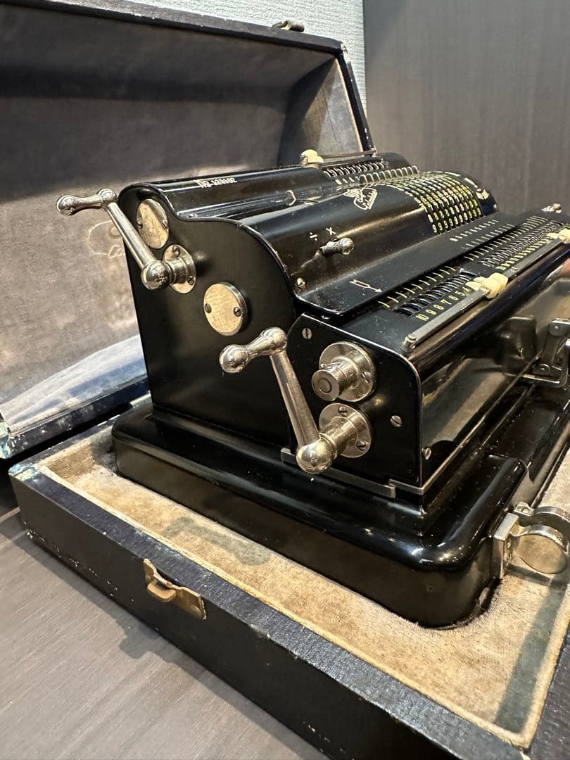 タイガー計算器　機械式計算器　外箱付き