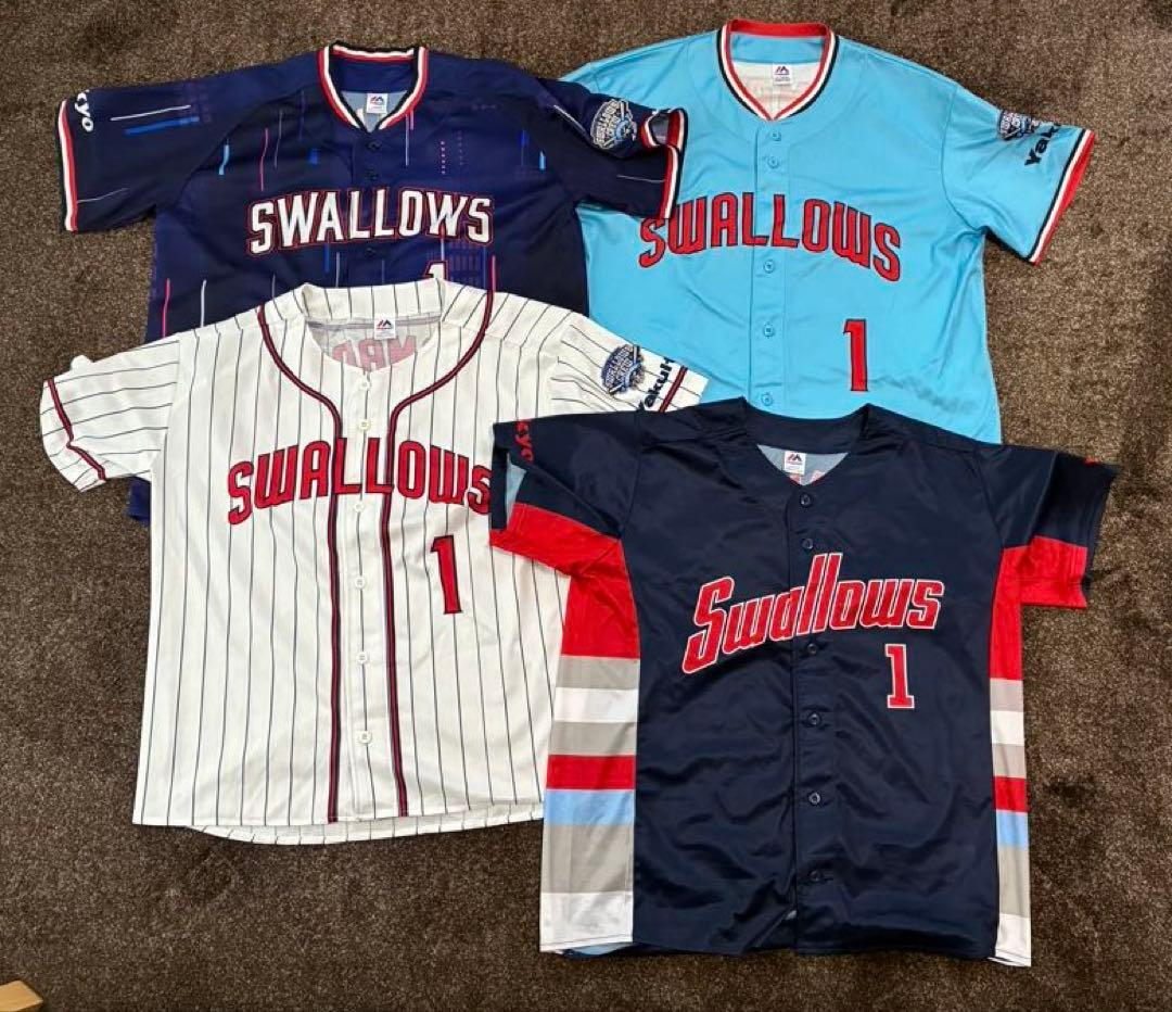 ヤクルトスワローズ ユニフォーム　山田（4枚セット）