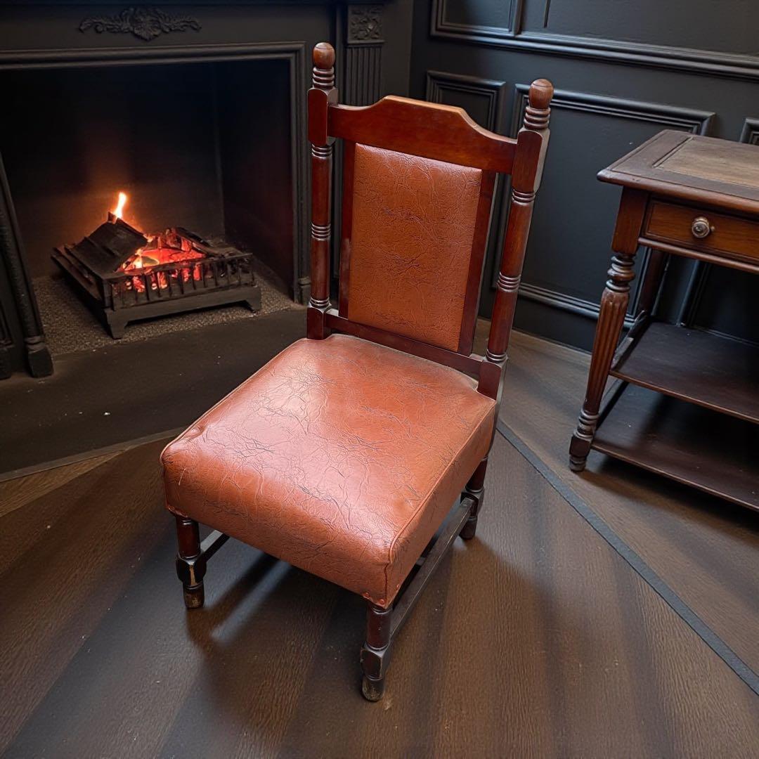 アンティーク調 ダイニングチェア 西洋風　王国調　高級　希少　モダン　インテリア