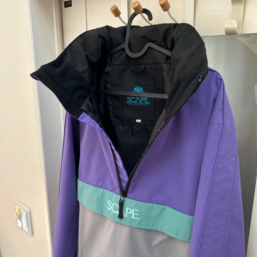 週末セール　美品SCAPE アノラックスノーボードウエアーフード付き