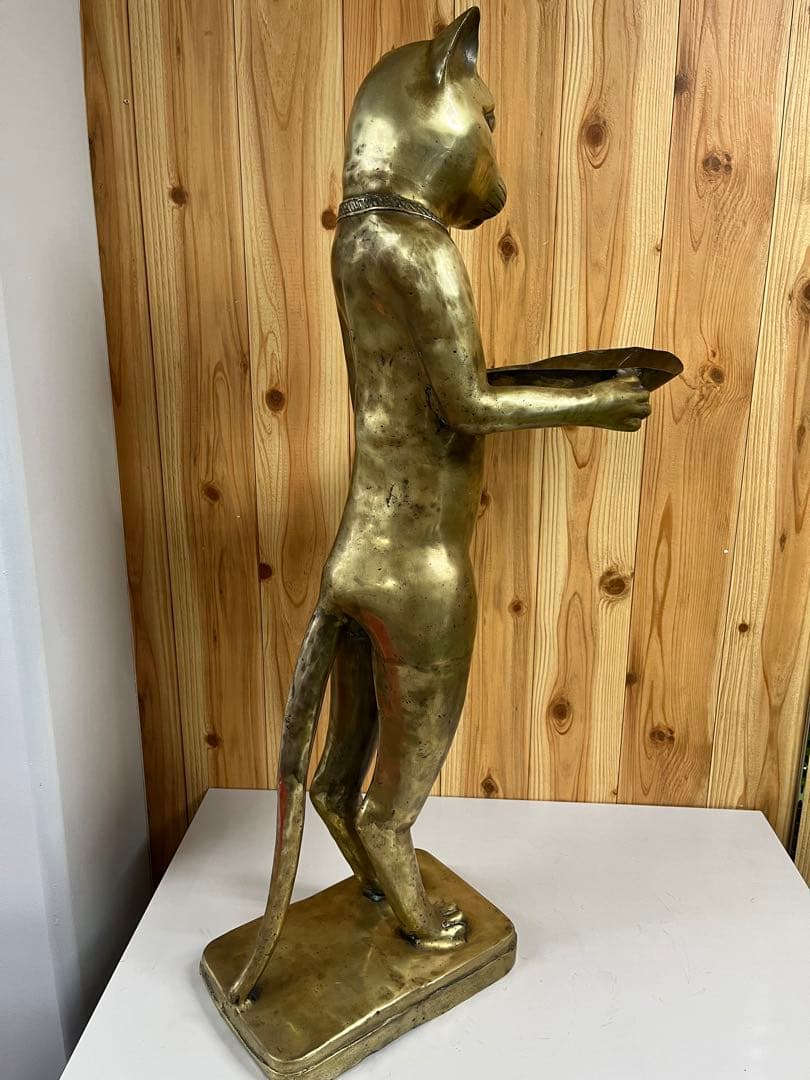 猫のブロンズ(お皿に亀裂あり）