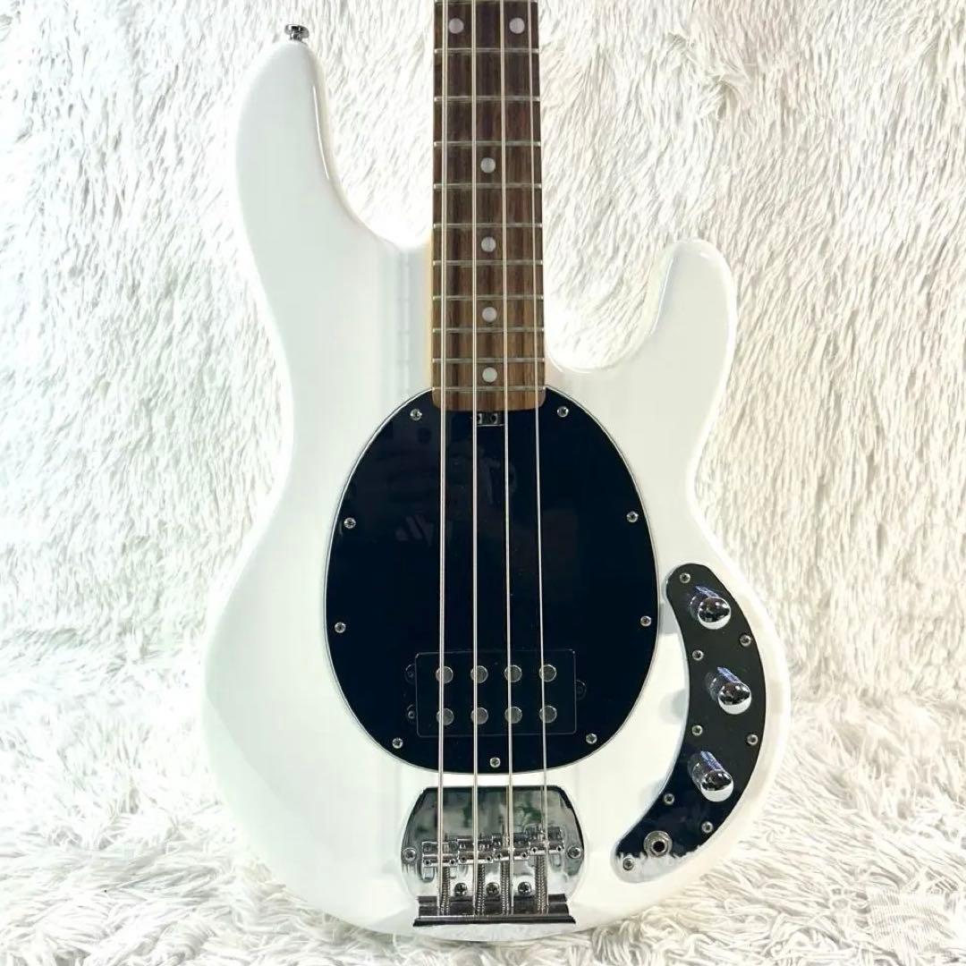 Sterling by MusicMan Ray4 スティングレイベース
