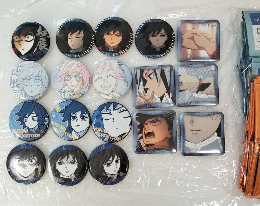 鬼滅の刃 柱展 柱百景　エモーショナル缶バッジ　マニアック缶バッジ　冨岡義勇