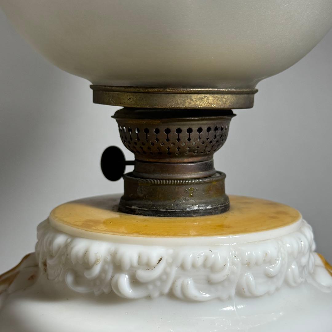 ◆希少 置きランプ 雷文擦り硝子火屋 ガラス絵乳白硝子オイル壺 明治時代◆