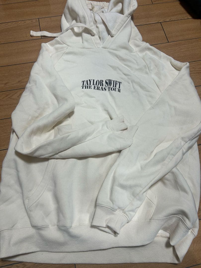 Taylor Swift パーカー　白　黒　セット売り