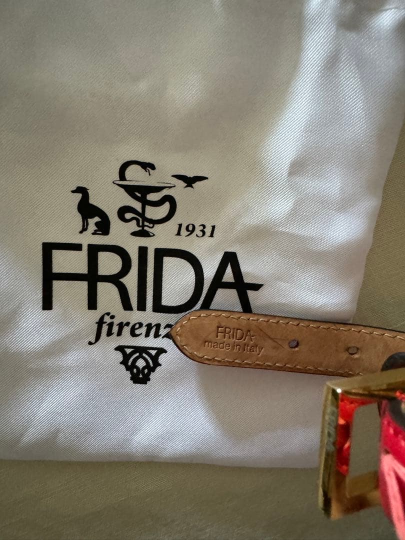 frida Firenze 犬の首輪　犬　ペット　散歩　レザー　赤