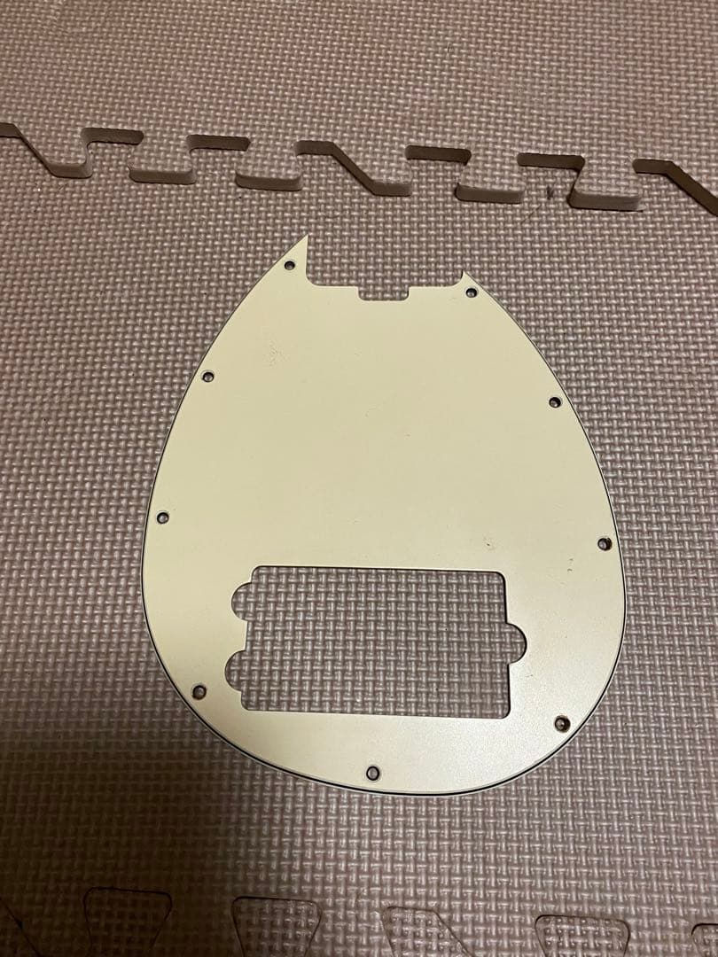 ミュージックマン スターリン USA　ピックガード