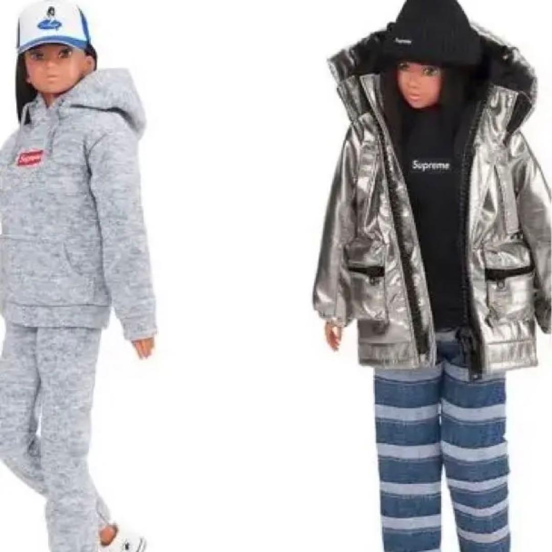 Supreme momoko DOLL　モモコドール