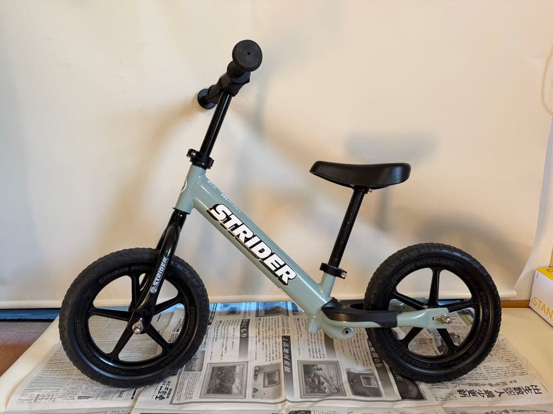 STRIDER ストライダー 12インチ アイスブルー 2023年限定カラー