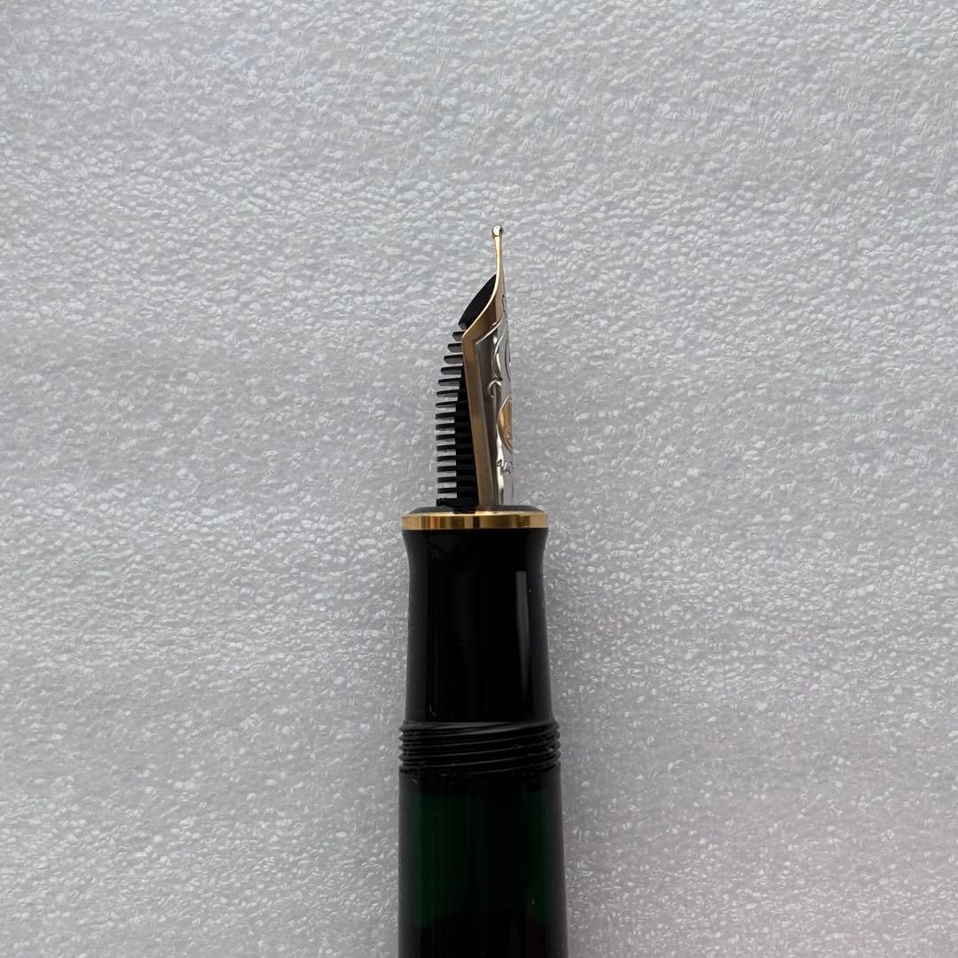 ペリカン　スーべレーン　M400 F 細字　ブラック　箱付き　ゴールド